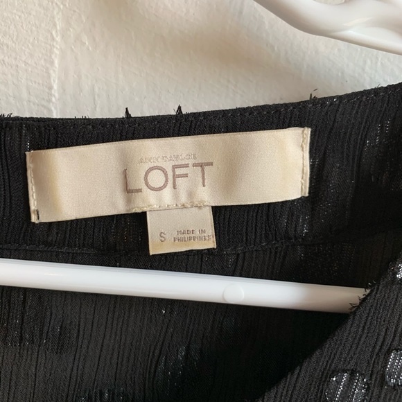 Ann Taylor LOFT black polka dot blouse Small - Picture 3 of 4